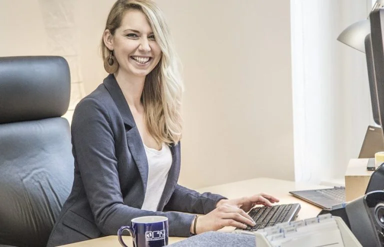 Zurück aus der Elternzeit: Tipps für den Wiedereinstieg in den Job.